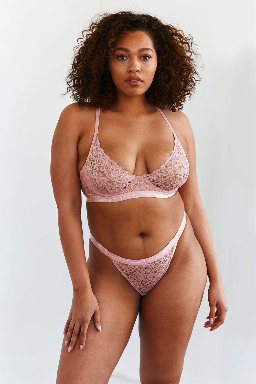 Lounge Underwear Balcony Bra & String Set Roze | JS0796842