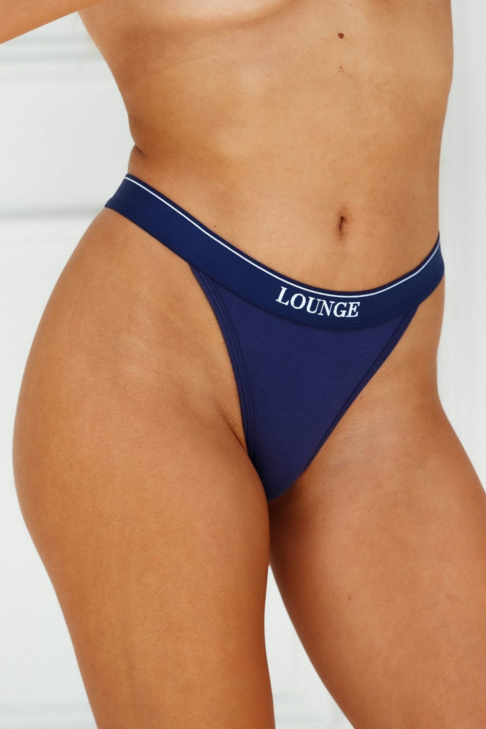 Lounge Underwear Bamboo Minimal Triangle String Donkerblauw | KF1508793