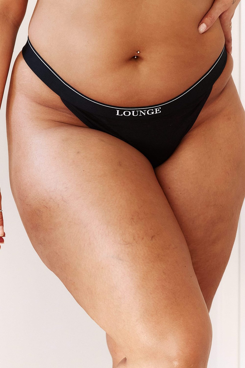 Lounge Underwear Bamboo Minimal Triangle String Zwart | UT7013856